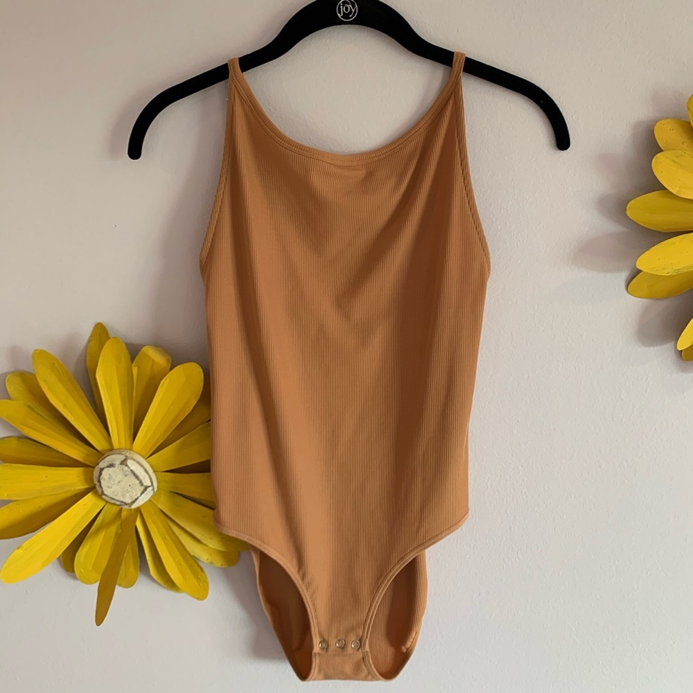 TOPSHOP NUDE BODYSUIT